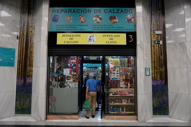 reparacion-calzado-mercado-la-remonta (1)