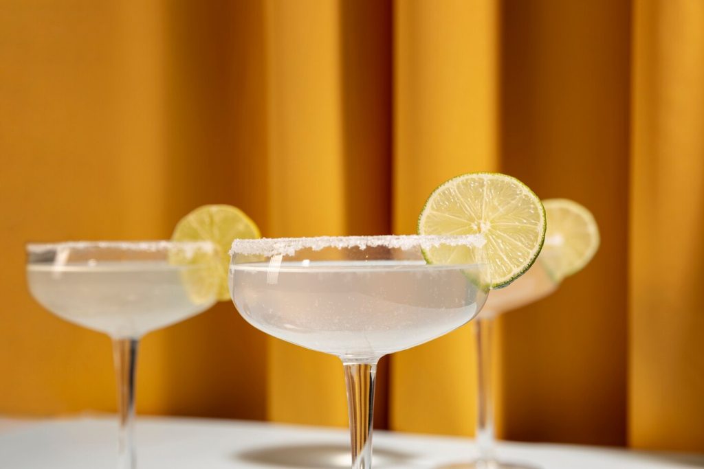 como preparar un clasico margarita